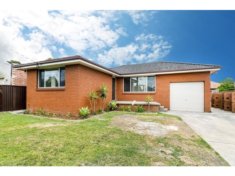 49 Musgrave Crescent, Fairfield West NSW 2165